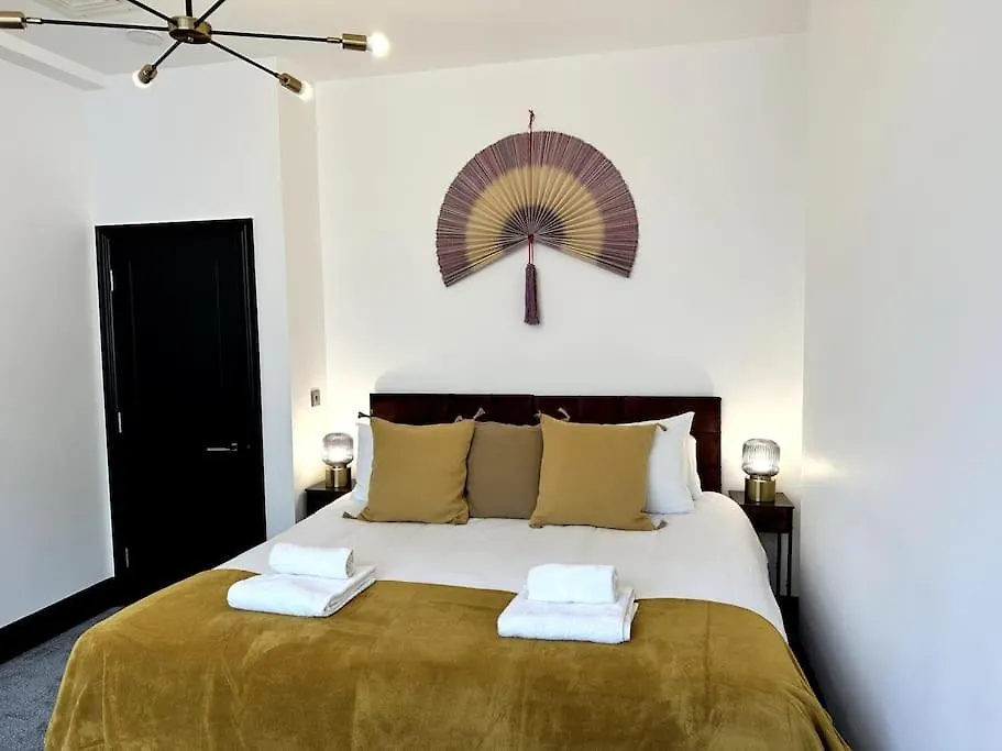 Luxury In The Lanes- Nearby Beach, Theatre, Pavilion 브라이턴 아파트